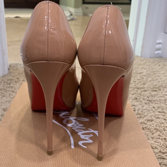 Christian Louboutin Very Prive 120 patent nude heels size 8/38 - Picture 3 of 10